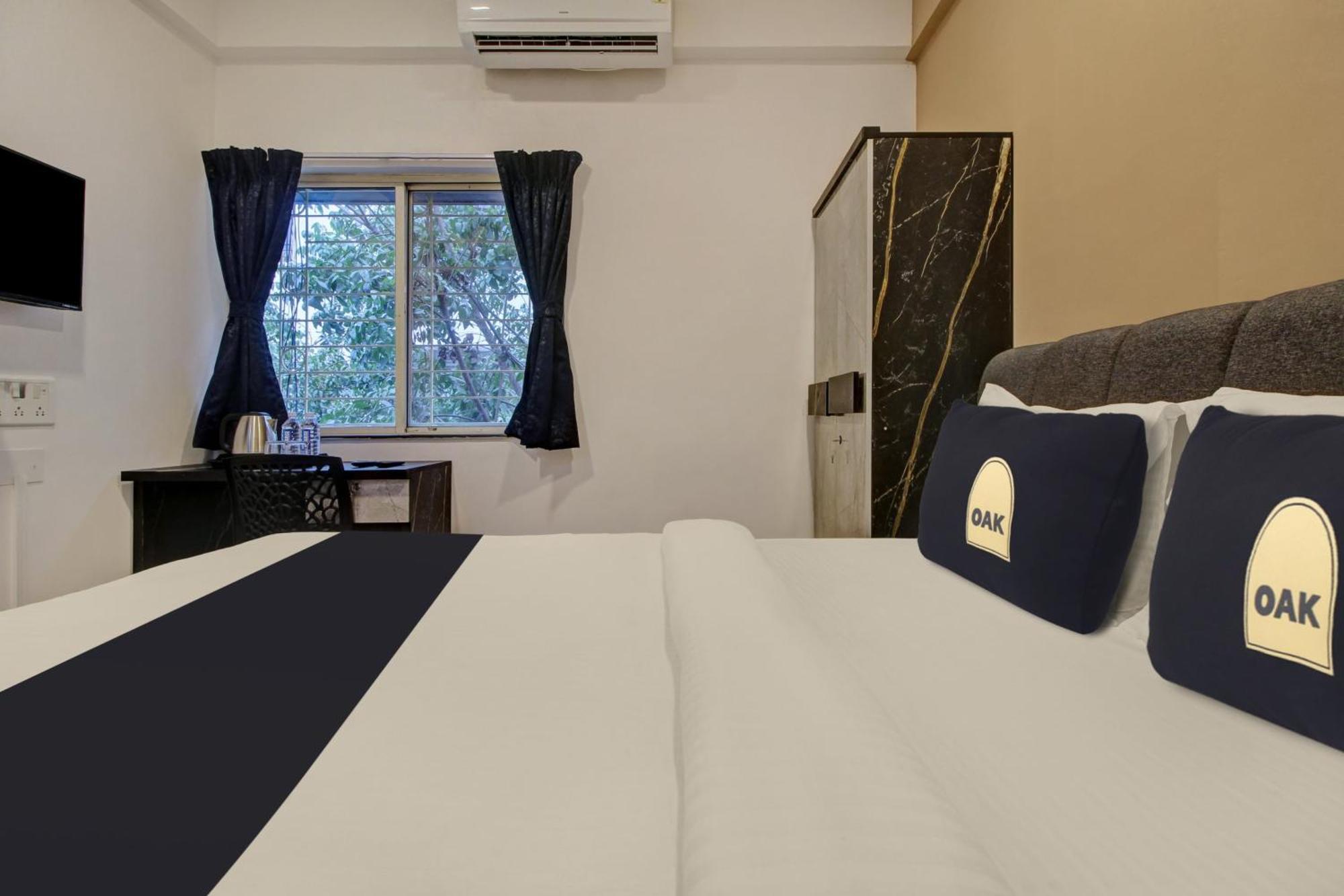 Super Collection O Grey House Hotel Пюн Екстериор снимка